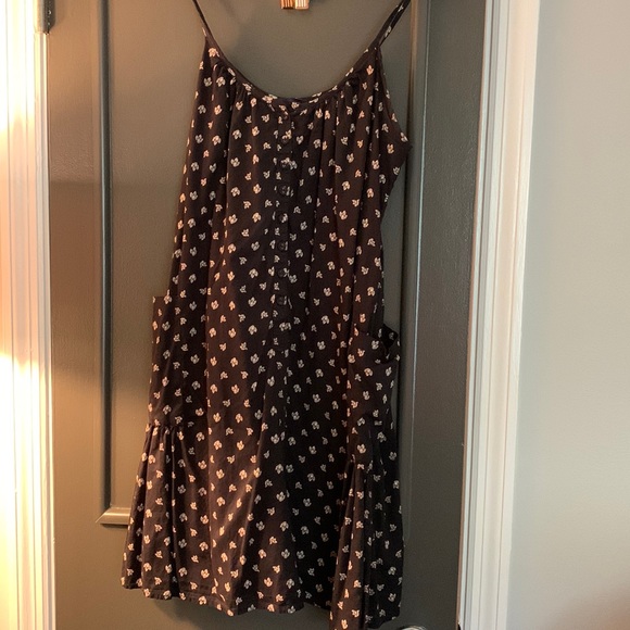 French Connection Dresses & Skirts - 🖤🌼FRENCH CONNECTION Black Patterned Sundress